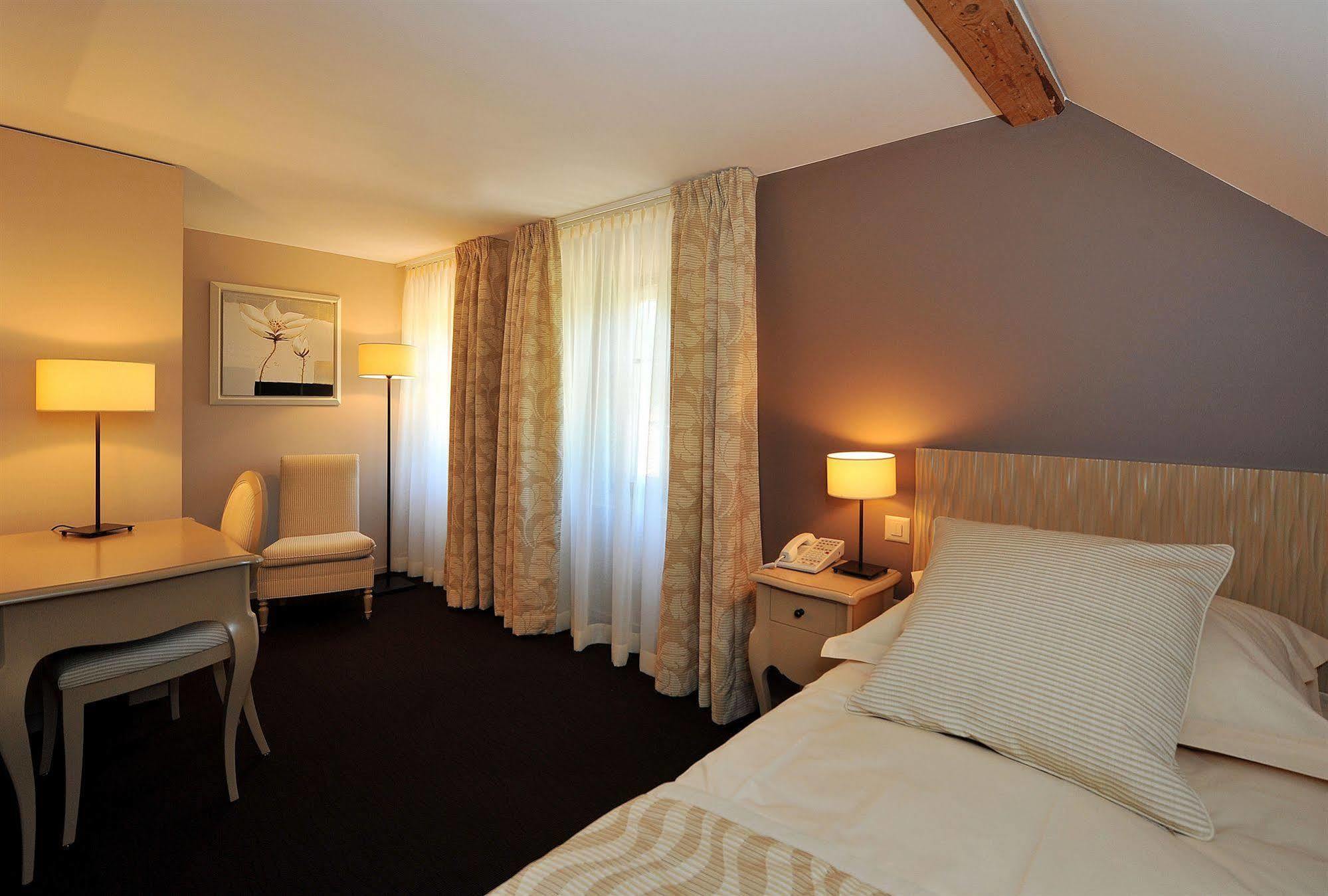 Hostellerie Le Petit Manoir Морж Экстерьер фото