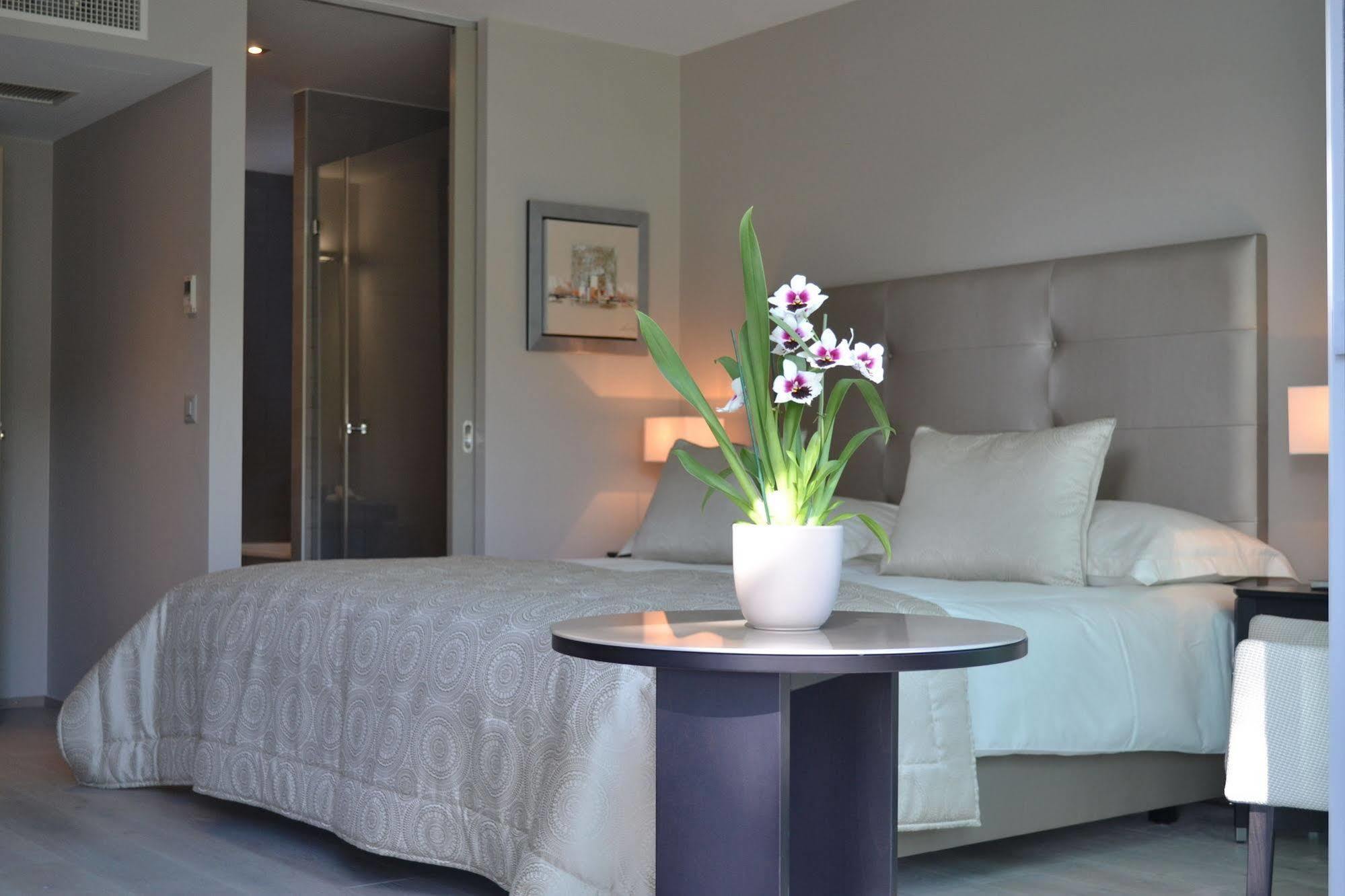 Hostellerie Le Petit Manoir Морж Экстерьер фото